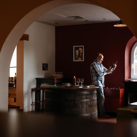 Consulat Des Weins Hotell Sankt Martin Exteriör bild