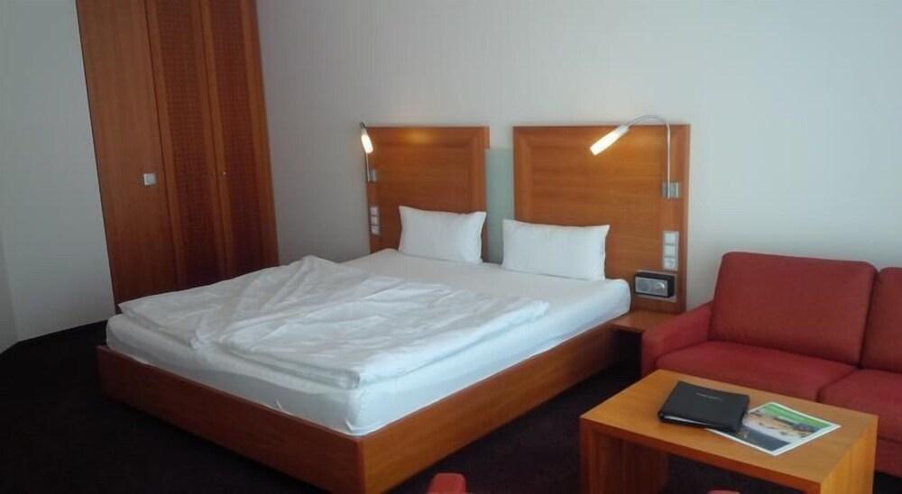 Consulat Des Weins Hotell Sankt Martin Exteriör bild