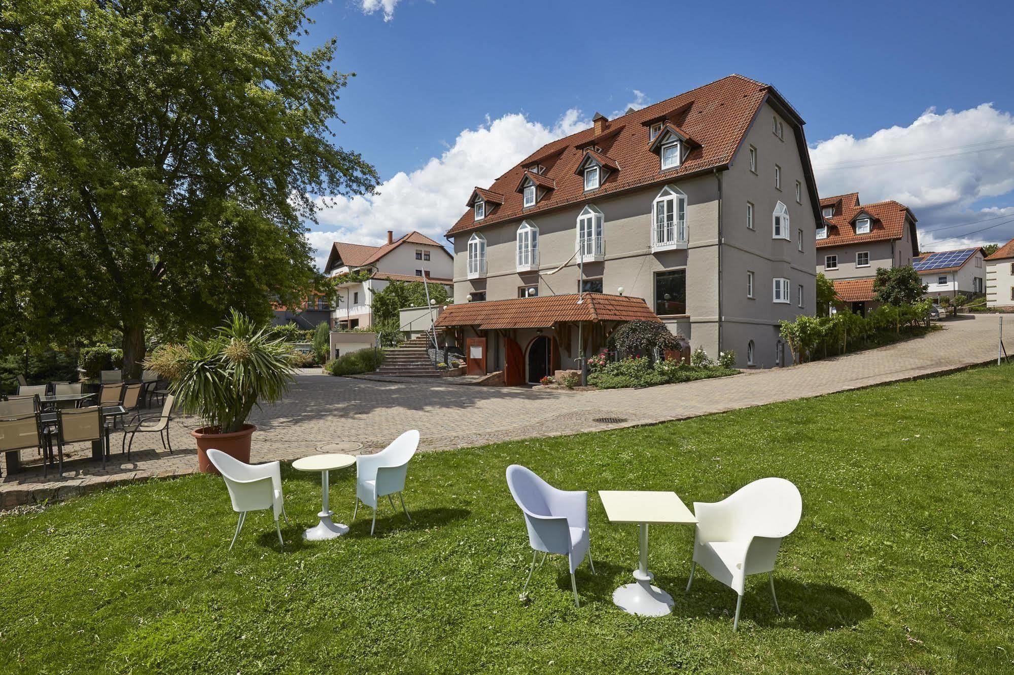 Consulat Des Weins Hotell Sankt Martin Exteriör bild